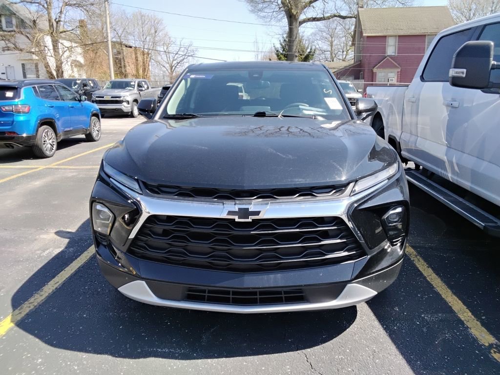 Used 2023 Chevrolet Blazer LT w/ Driver Confidence Package image 9
