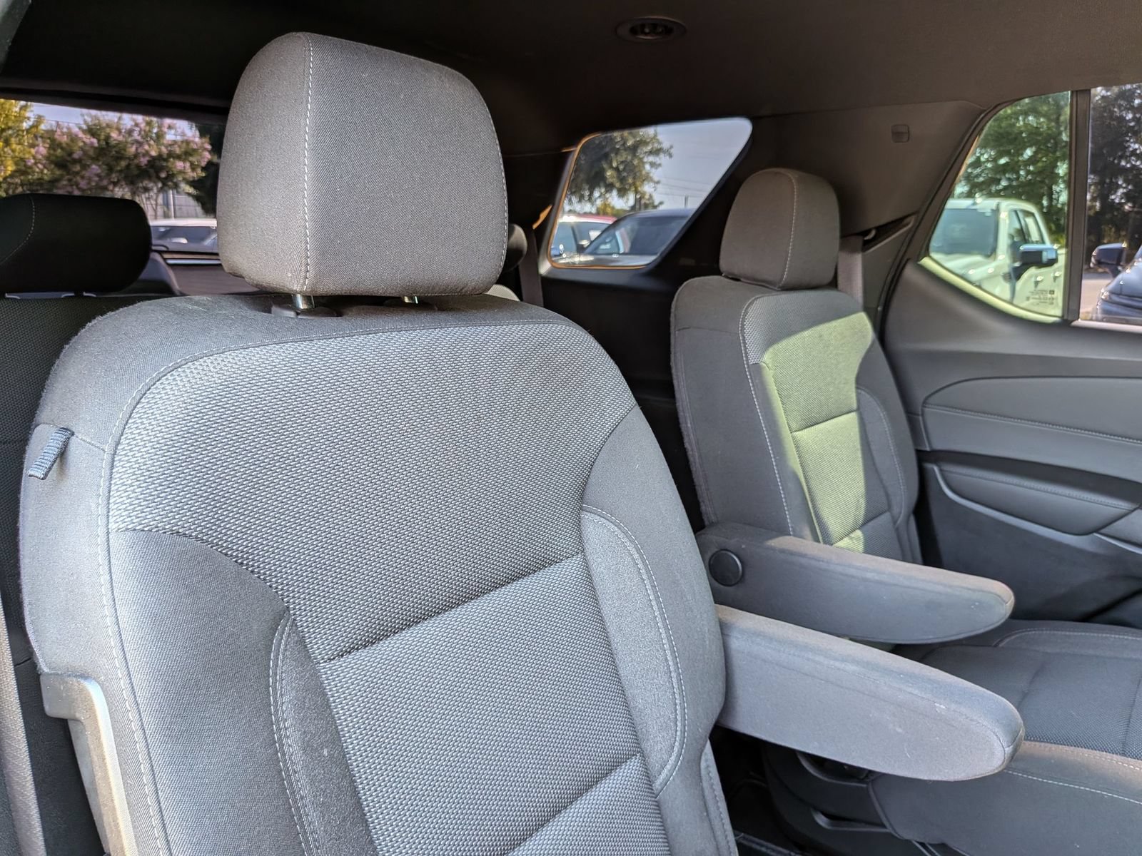 Used 2022 Chevrolet Traverse LT AWD/4WD image 34