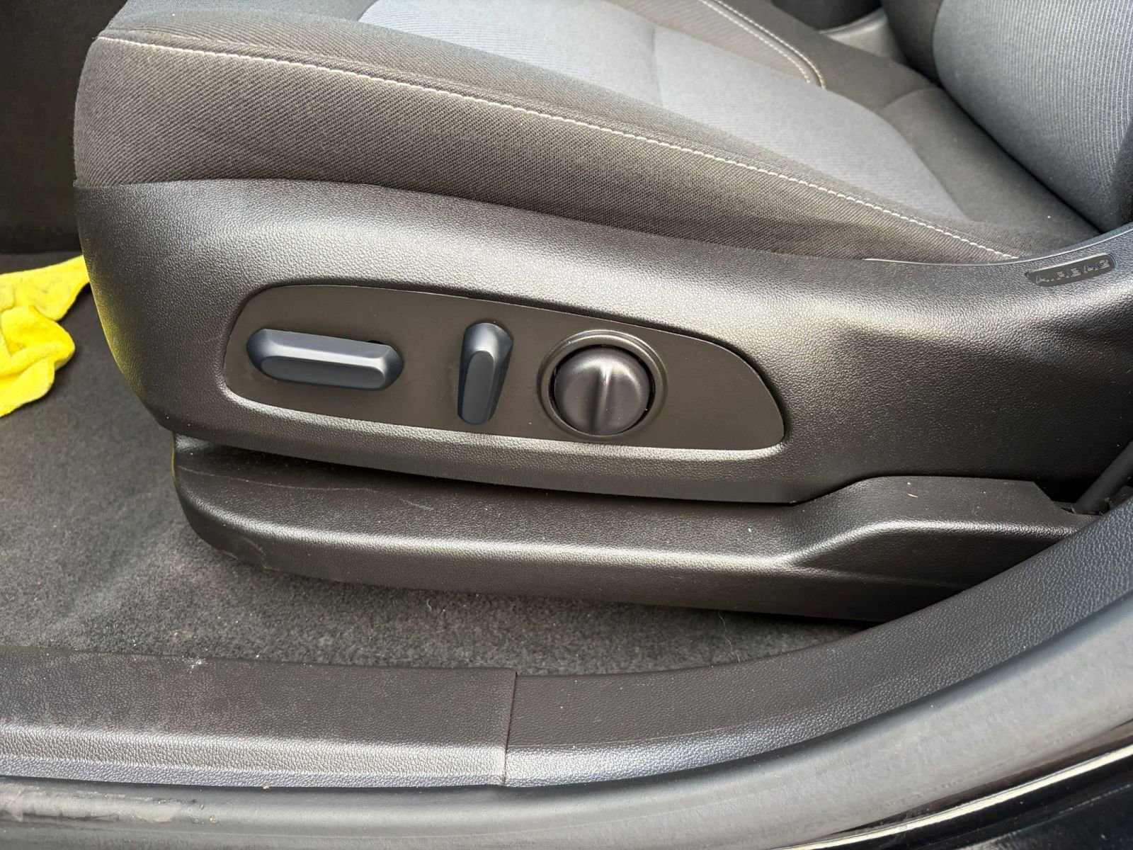 Used 2025 Chevrolet Blazer LT image 22