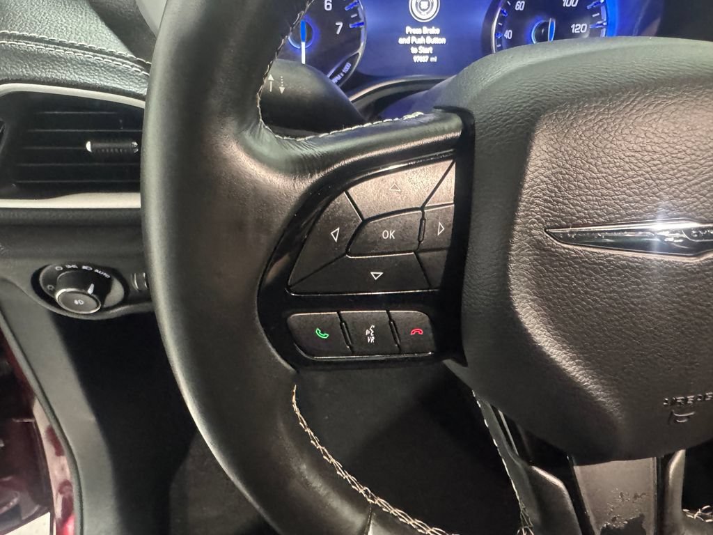 Used 2021 Chrysler Pacifica Touring w/ S Appearance Package FWD image 6