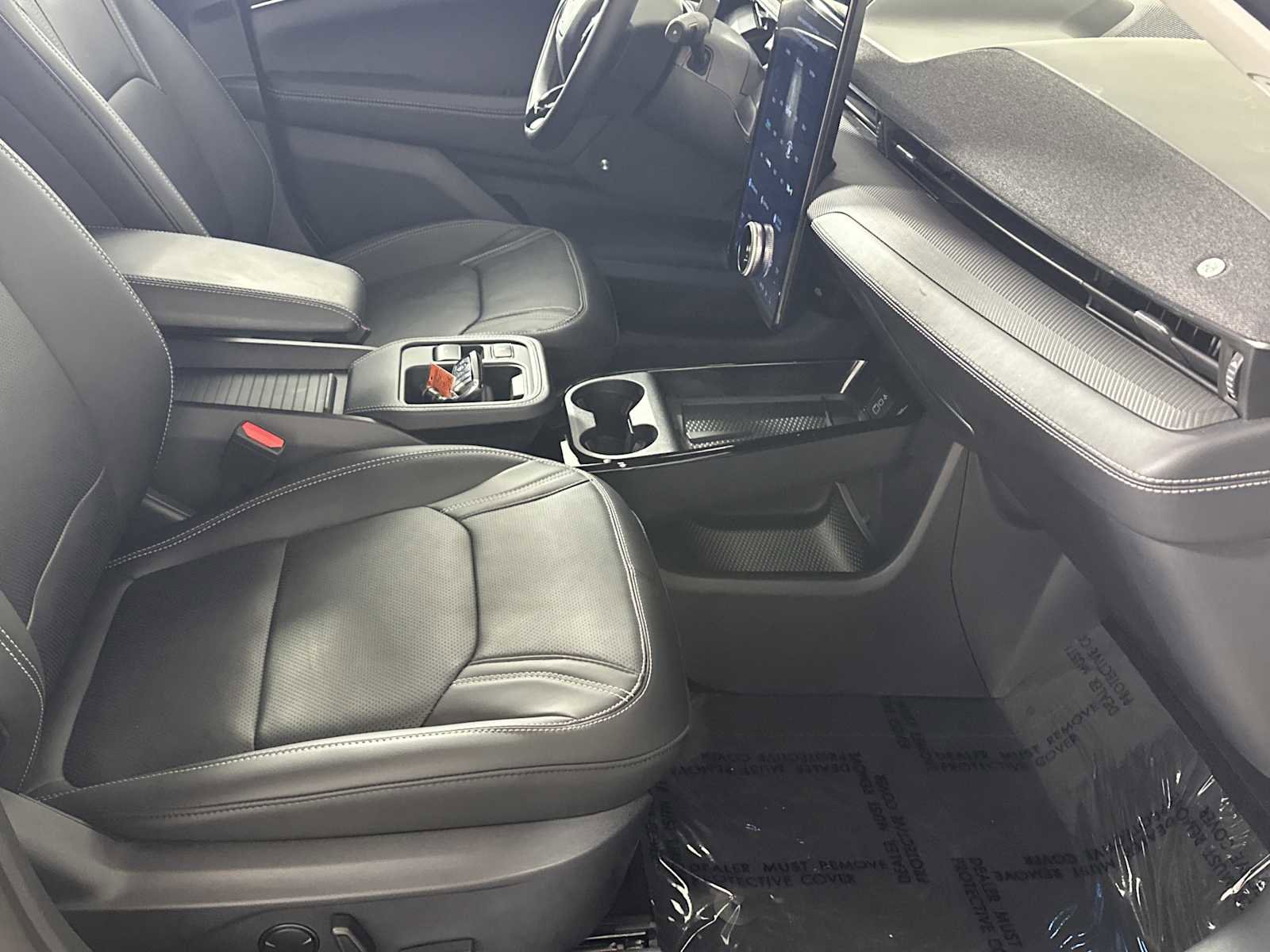 Used 2025 Ford Mustang Mach-E Premium AWD/4WD image 15