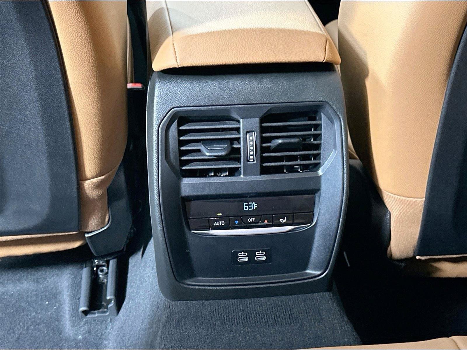 New 2025 BMW 330i Sedan w/ Premium Package RWD image 55