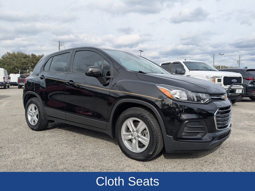 Used 2020 Chevrolet Trax LS image 2