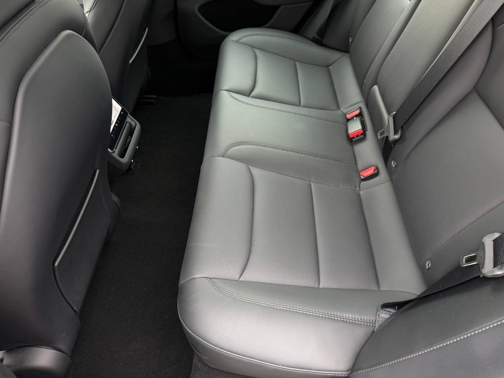 Used 2025 Tesla Model 3 Long Range RWD image 11
