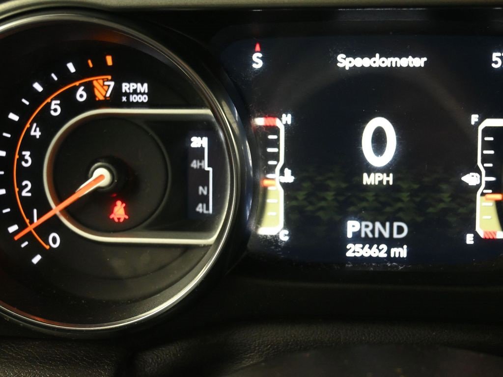 Used 2021 Jeep Wrangler Unlimited Sahara w/ Safety Group image 16