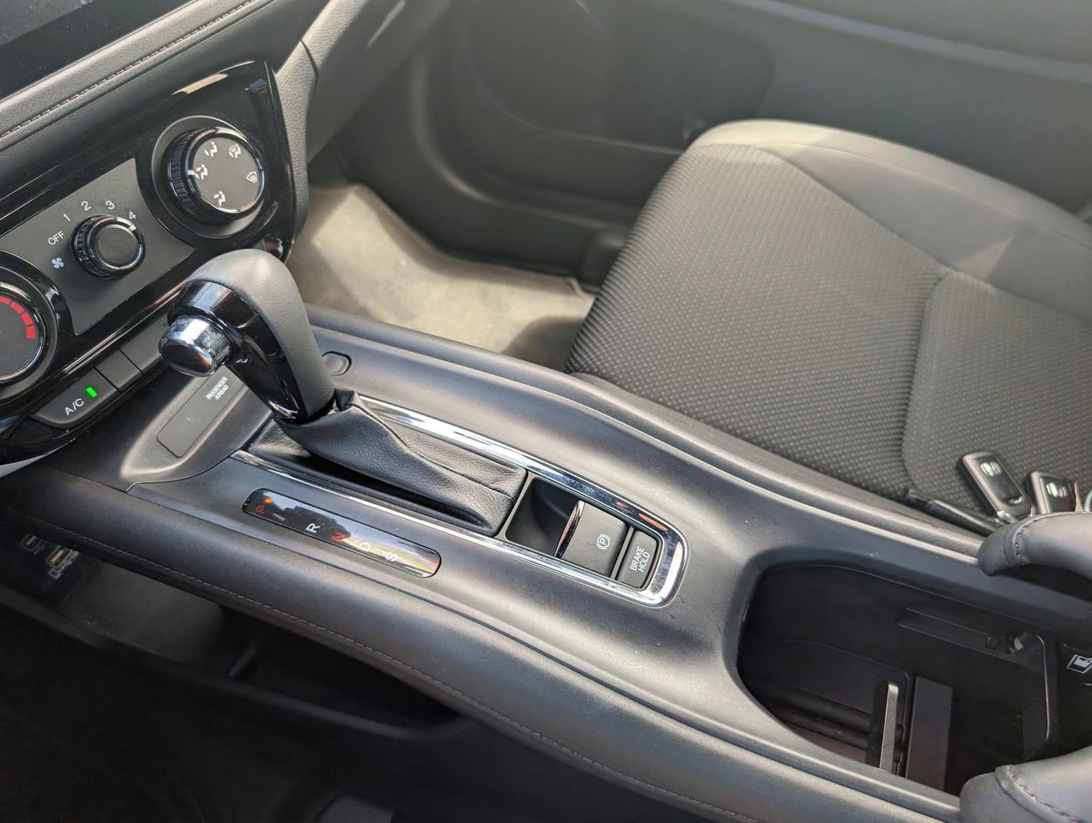 Used 2022 Honda HR-V Sport image 24