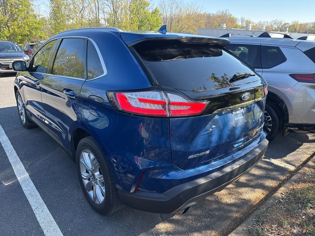 Used 2020 Ford Edge Titanium image 3