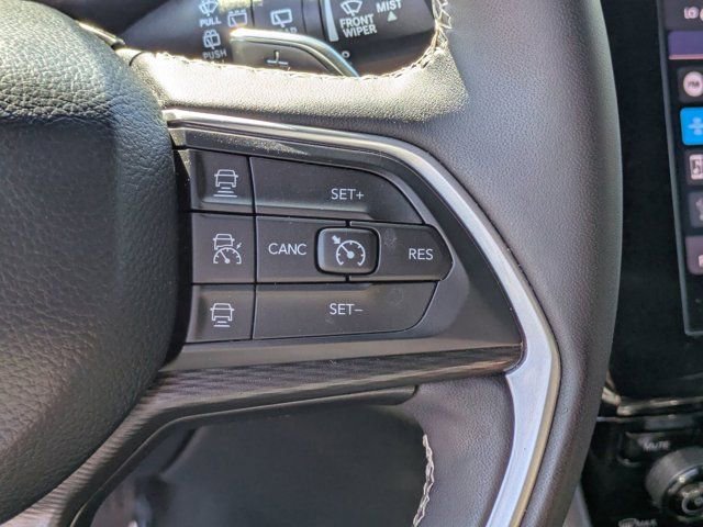 Used 2024 Jeep Grand Cherokee Altitude image 23