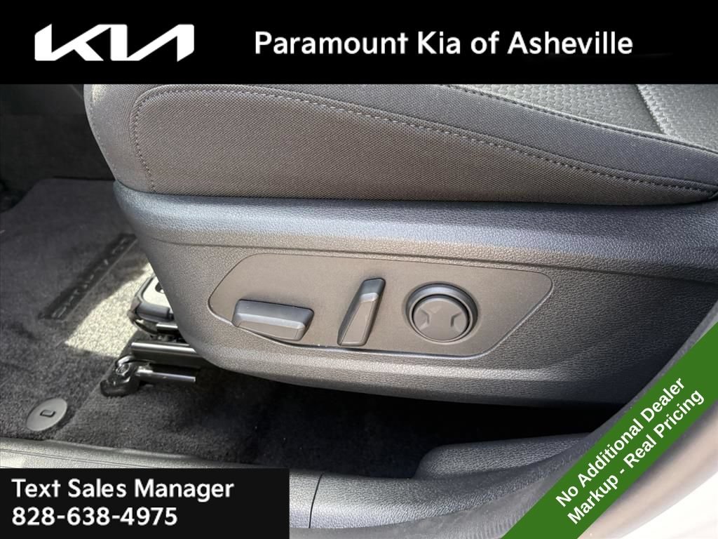 New 2026 Kia Sportage LX w/ LX Convenience Package AWD/4WD image 18