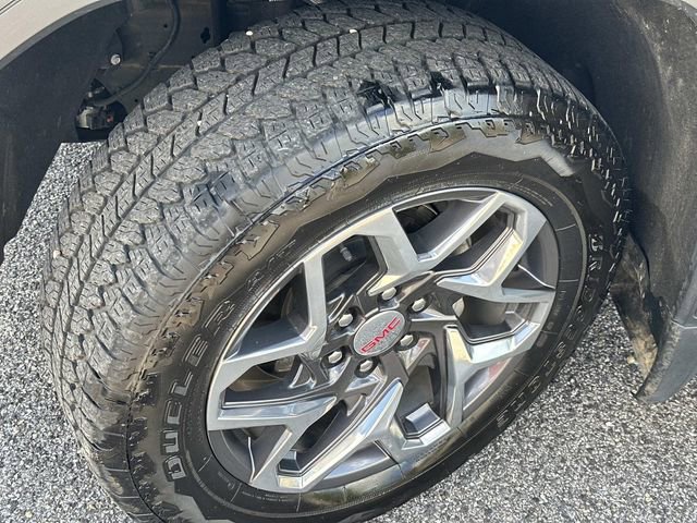 Used 2024 GMC Sierra 1500 SLT w/ SLT Premium Plus Package AWD/4WD image 17