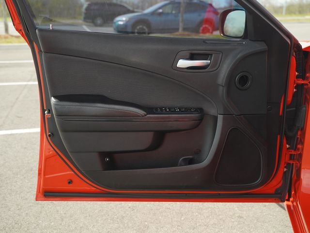 Used 2018 Dodge Charger SXT w/ Blacktop Package image 14