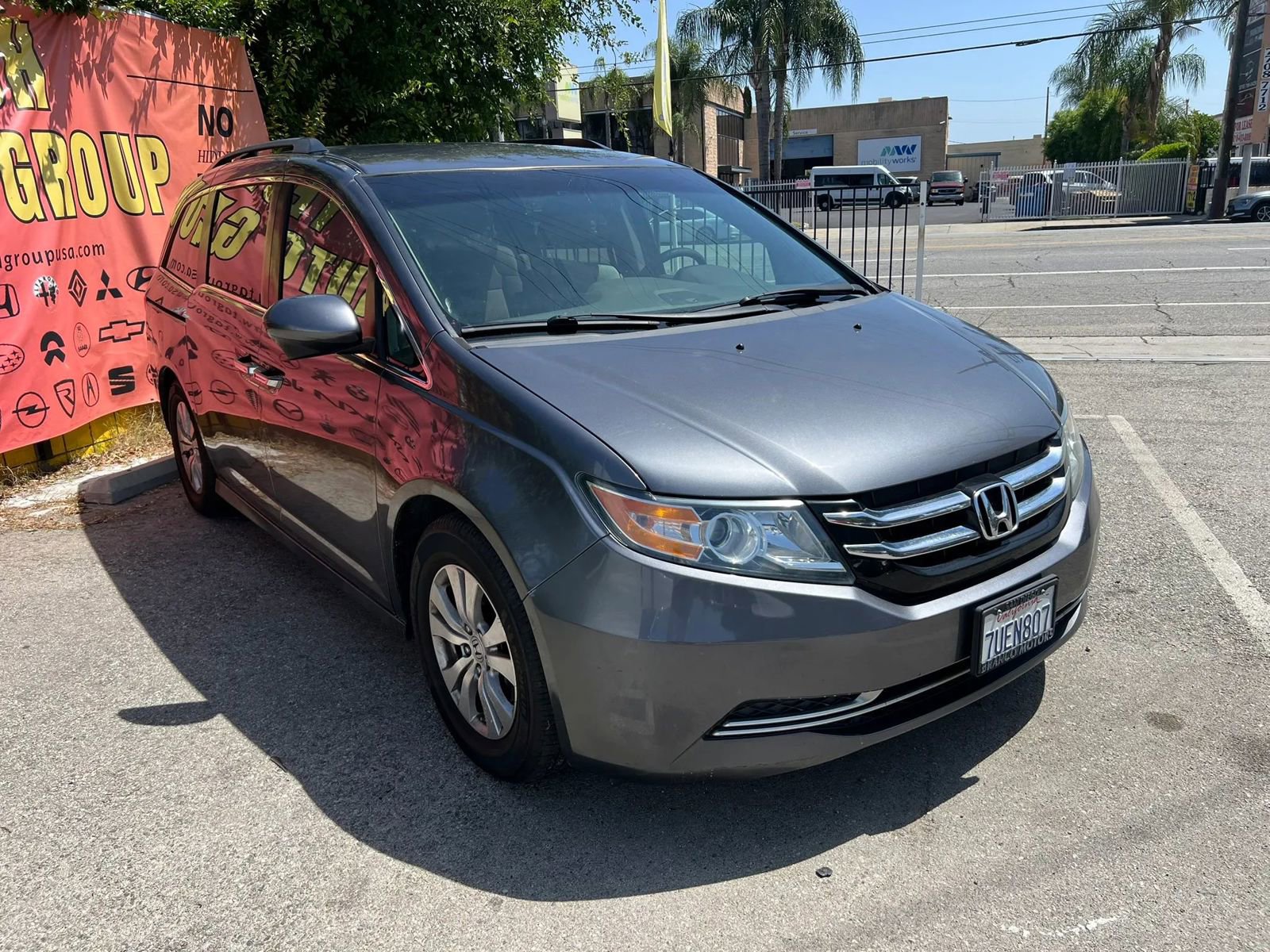 Used 2016 Honda Odyssey SE image 3