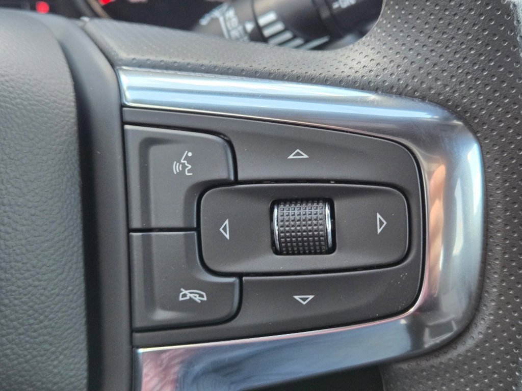 New 2025 Chevrolet Blazer LT w/ Convenience Package image 17