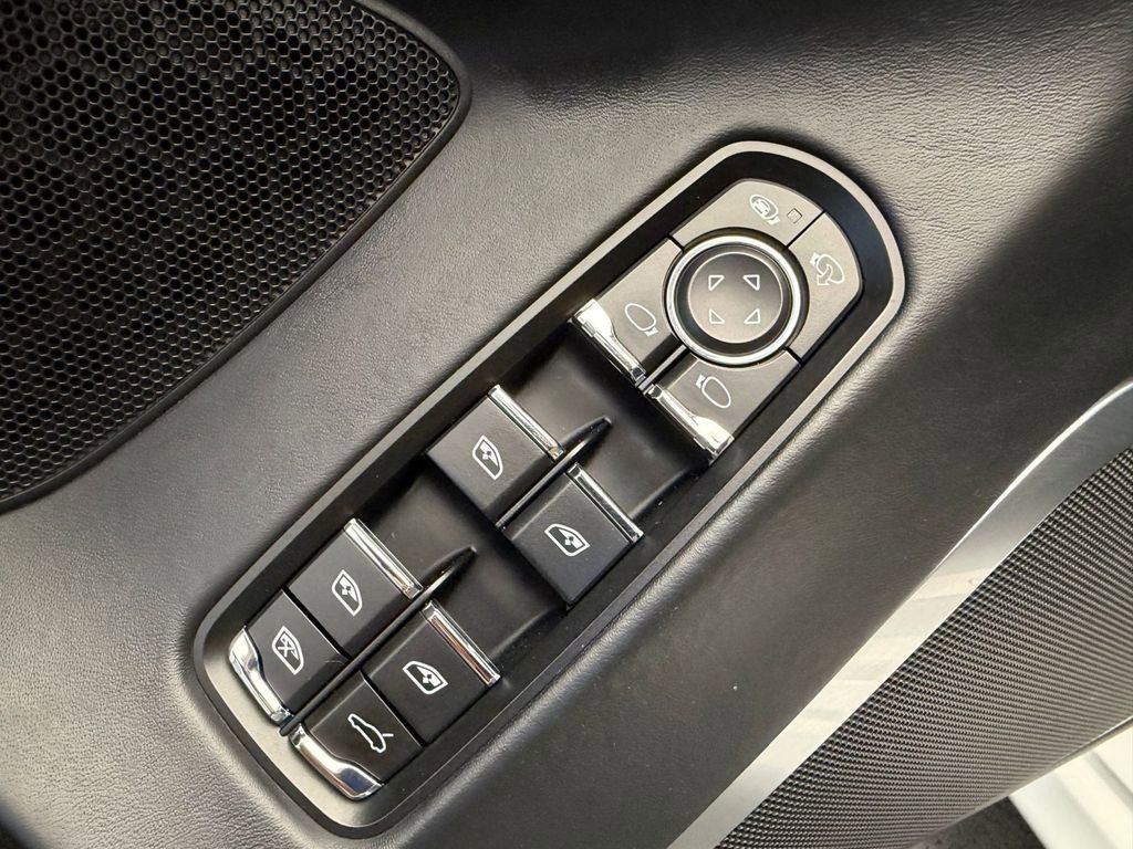 Used 2014 Porsche Panamera AWD/4WD image 19