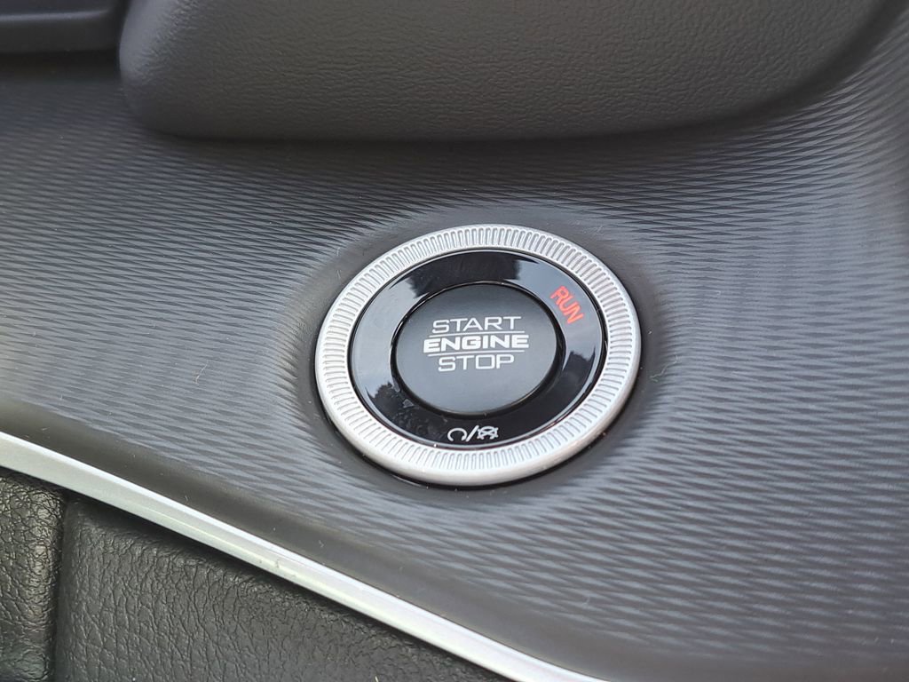 New 2025 Jeep Grand Cherokee L Altitude image 24