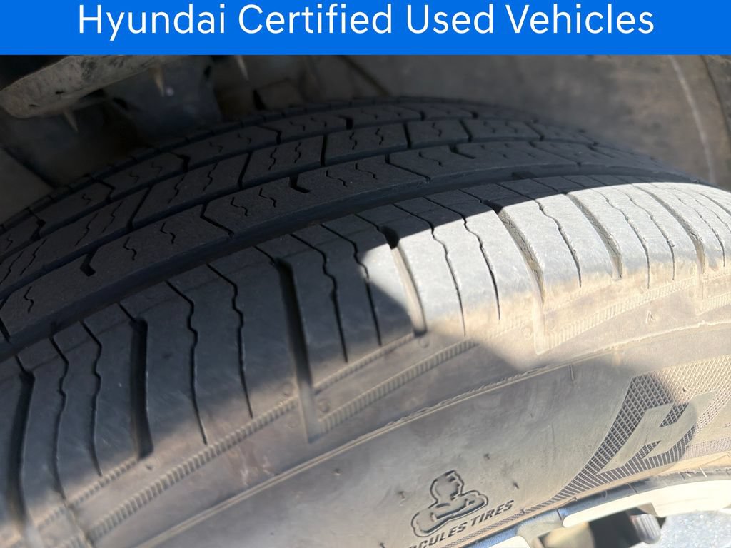 Certified 2023 Hyundai Santa Fe Limited FWD image 12