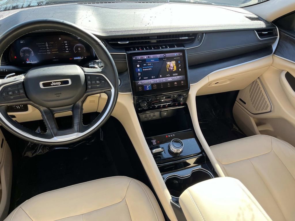Used 2022 Jeep Grand Cherokee L Limited image 13