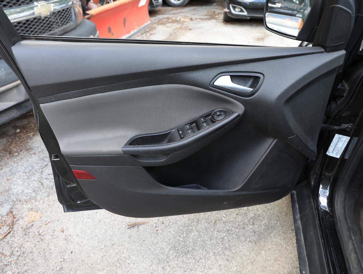 Used 2014 Ford Focus SE FWD image 14