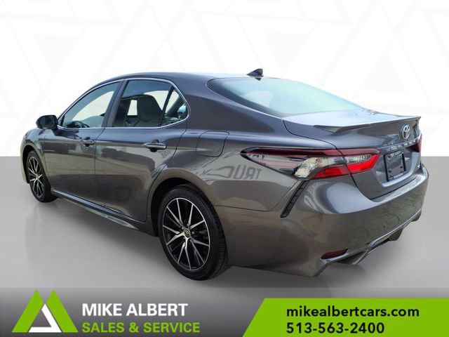 Used 2023 Toyota Camry SE image 5