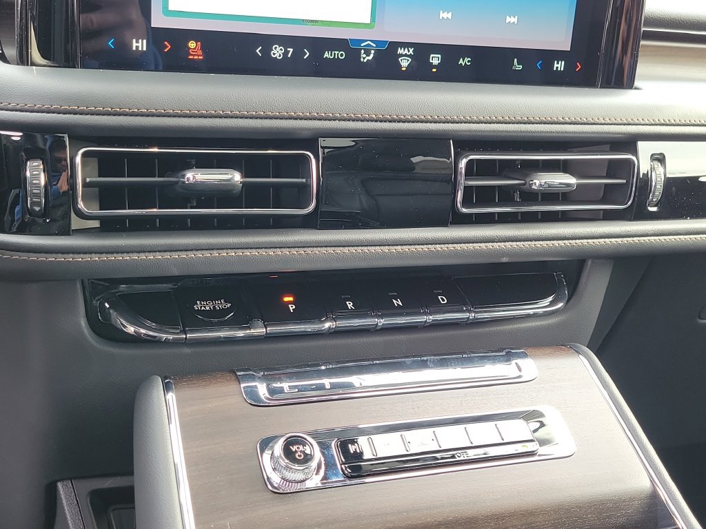 New 2026 Lincoln Aviator Reserve w/ Illumination Package AWD/4WD image 28