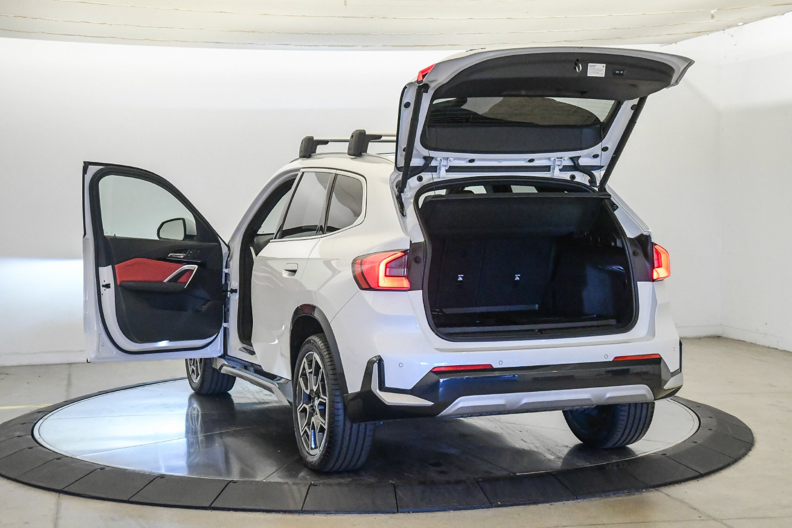 Used 2023 BMW X1 xDrive28i w/ Convenience Package AWD/4WD image 29
