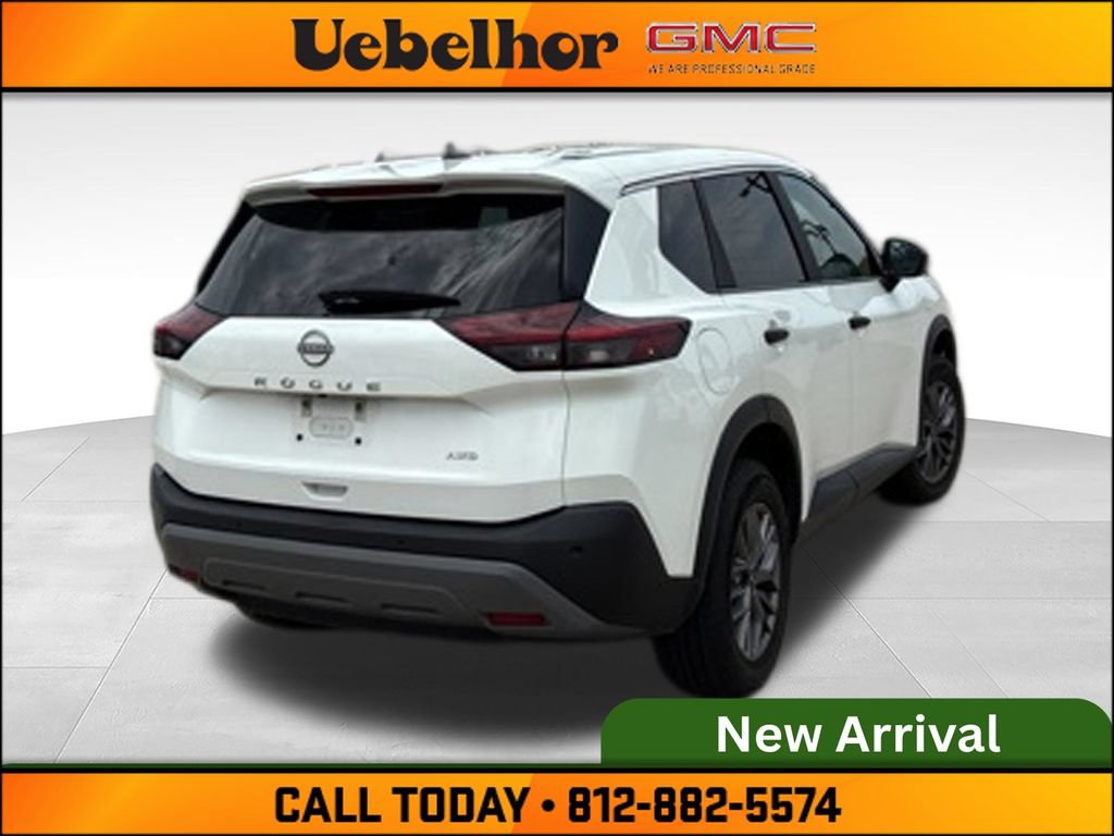 Used 2023 Nissan Rogue S AWD/4WD image 7