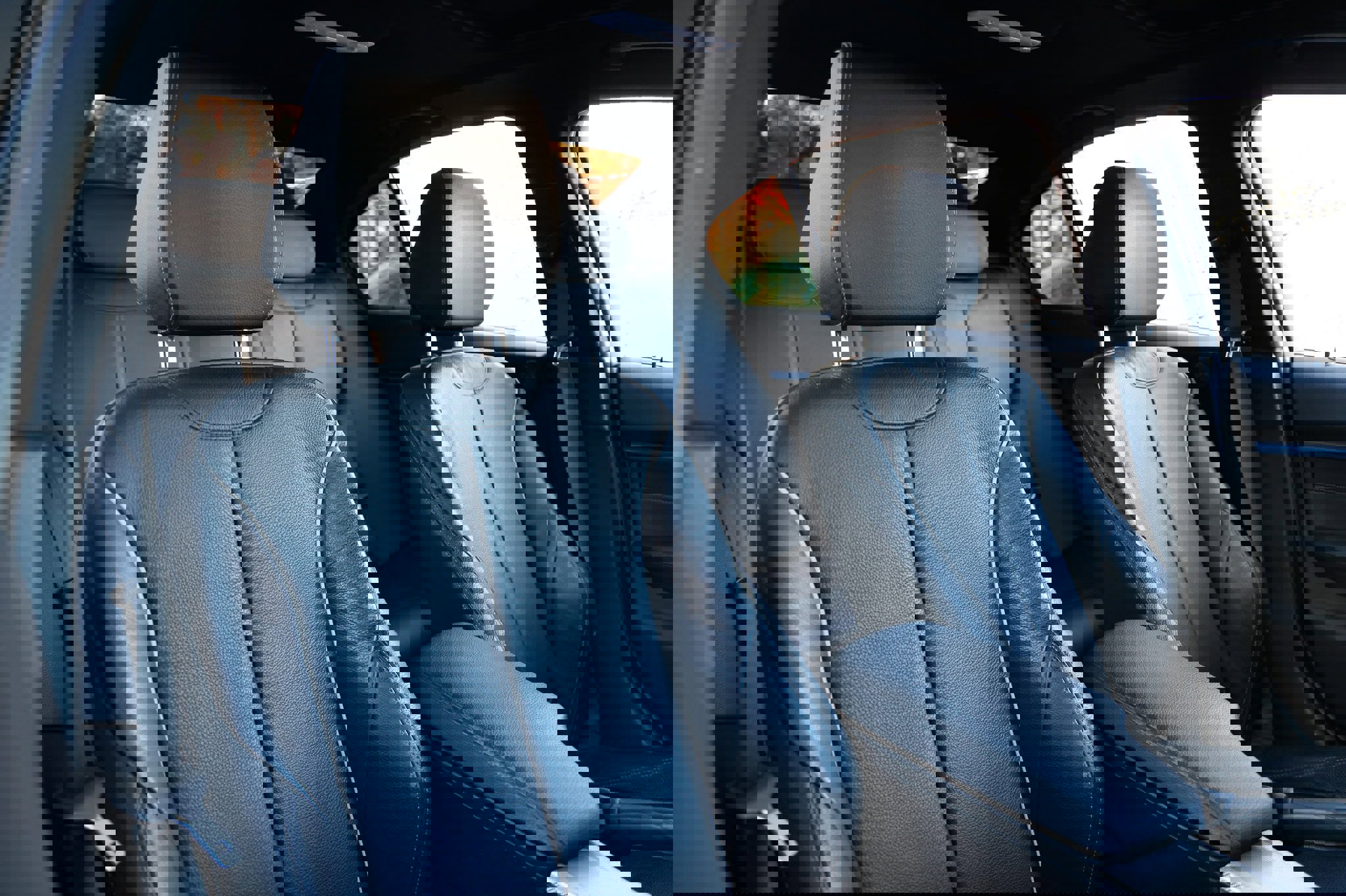 Used 2018 BMW 340i xDrive Sedan w/ Premium Package image 19