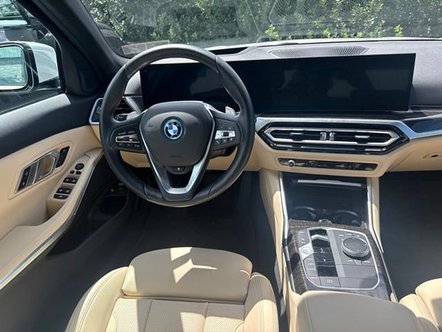 Used 2023 BMW 330e xDrive w/ Premium Package AWD/4WD image 17