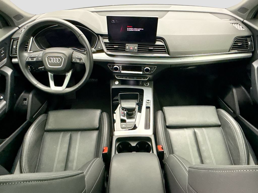 Used 2023 Audi Q5 2.0T Premium Plus w/ Premium Plus Package AWD/4WD image 13