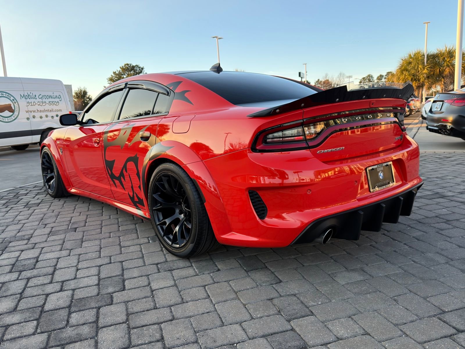 Used 2020 Dodge Charger SRT Hellcat w/ Harman/Kardon Audio Group image 11