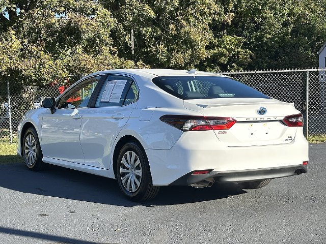Used 2024 Toyota Camry LE FWD image 5