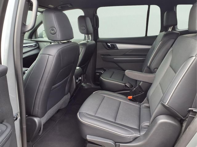 Certified 2025 Buick Enclave Preferred image 24