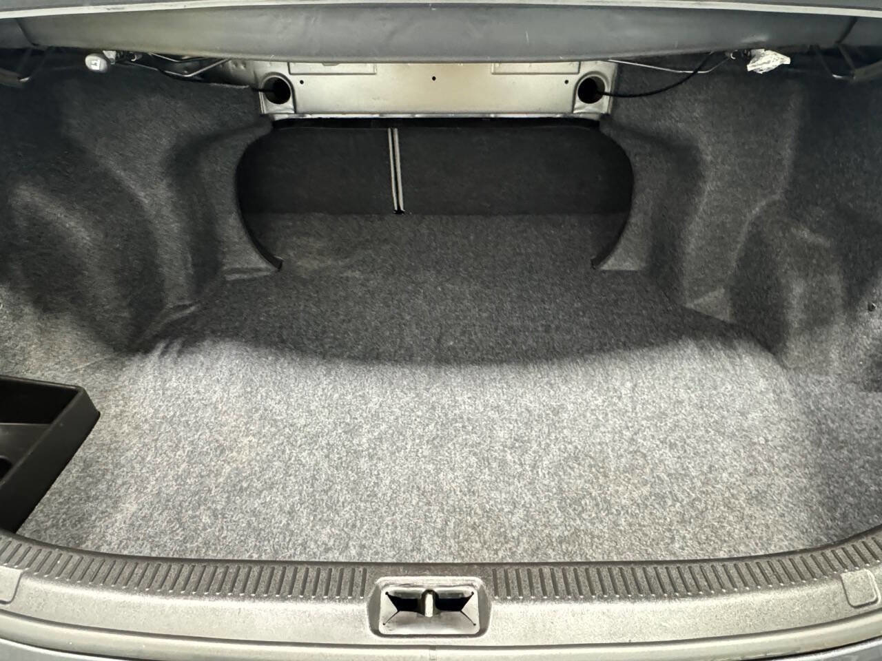 Used 2011 Toyota Camry LE w/ LE Extra-Value Pkg image 14