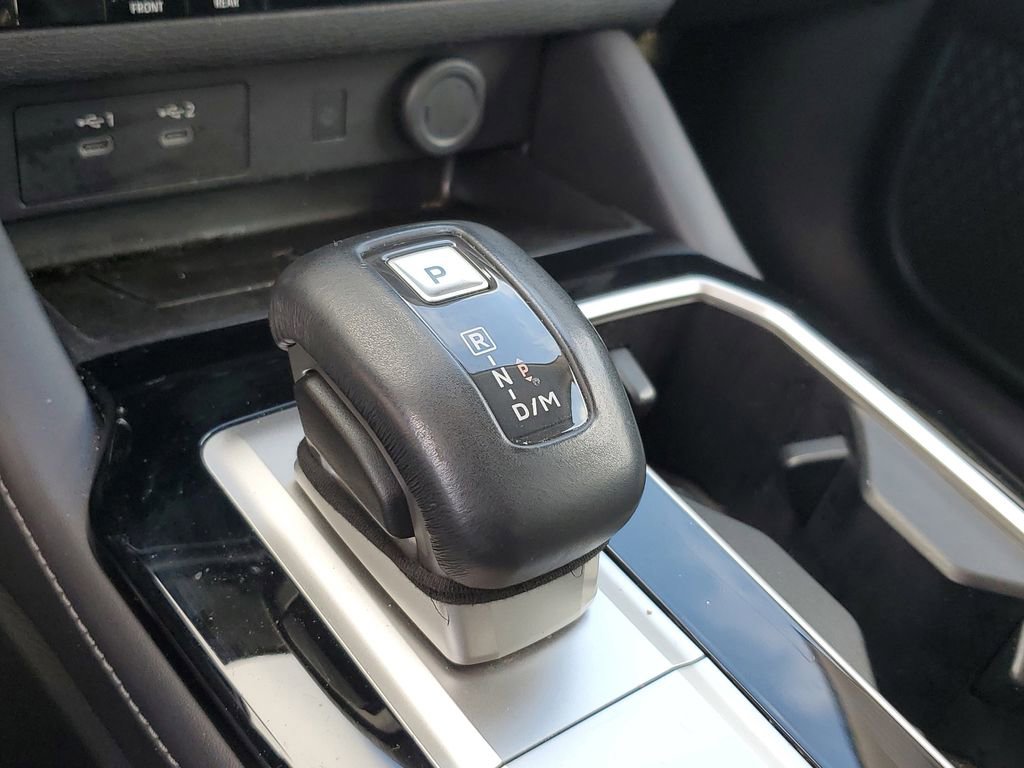 Used 2025 Mitsubishi Outlander SE image 30