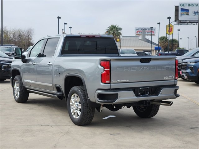 New 2026 Chevrolet Silverado 2500 High Country w/ High Country Premium Package video 3