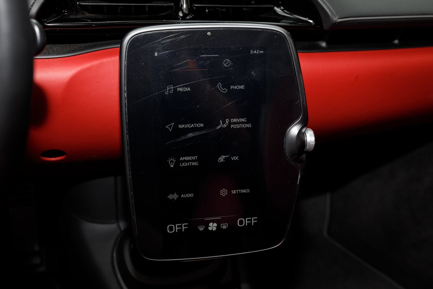 Used 2025 McLaren Artura Spider RWD image 41