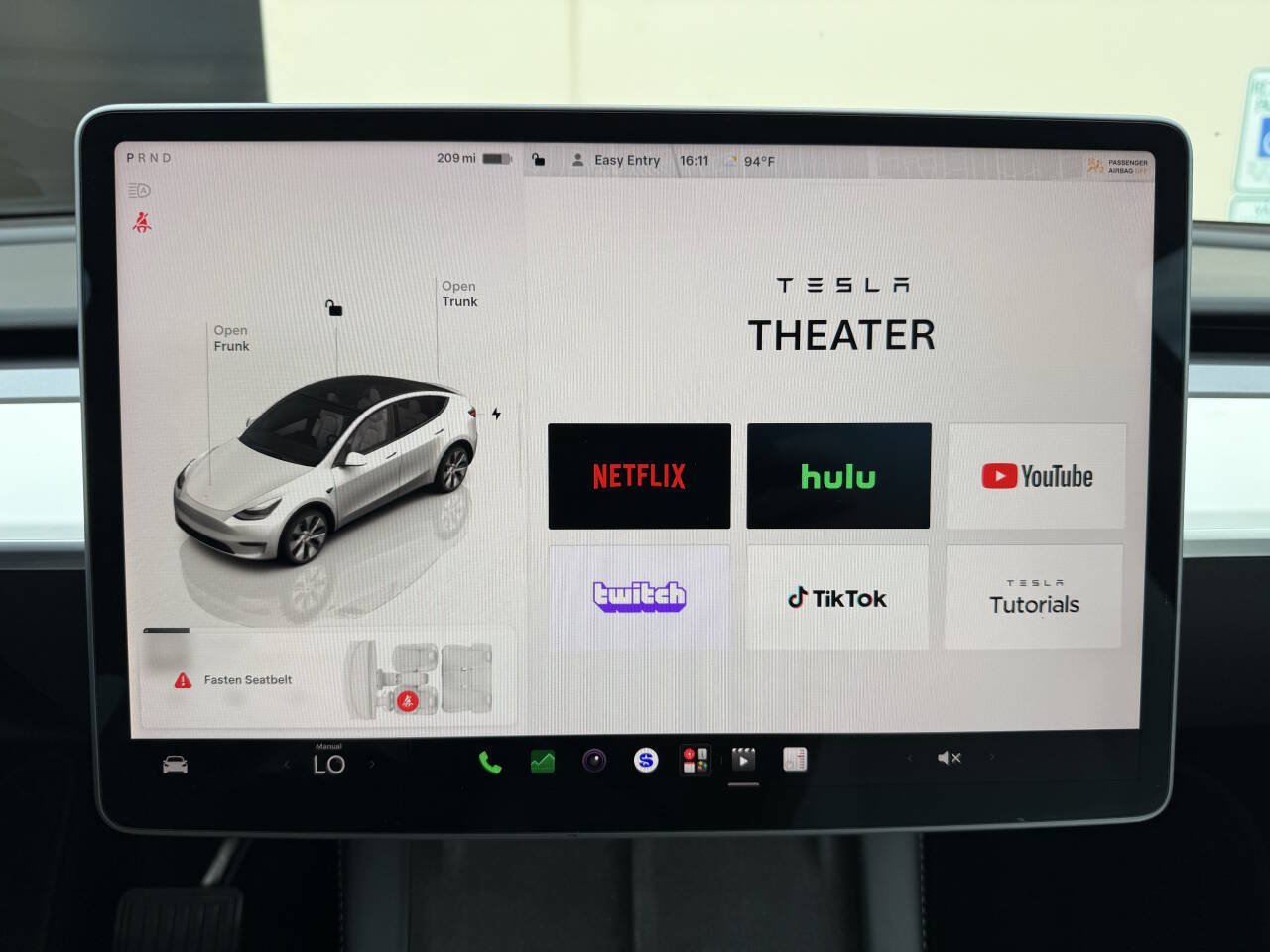 Used 2023 Tesla Model Y Long Range AWD/4WD image 17
