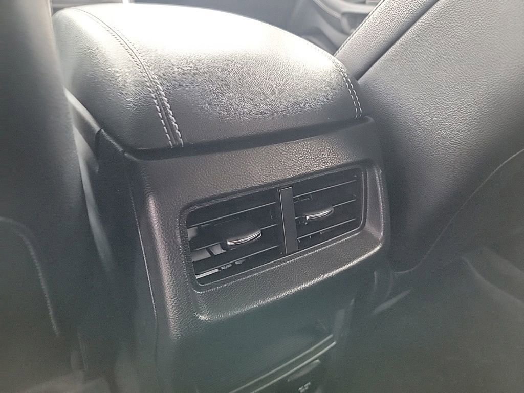 Used 2022 Ford Edge Titanium image 33