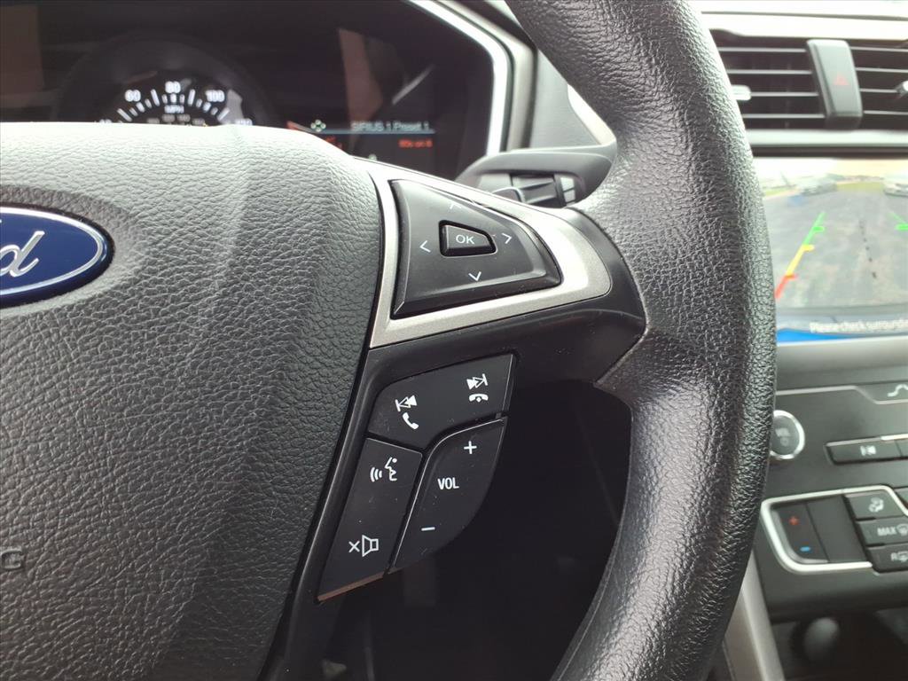 Used 2019 Ford Fusion SE image 24