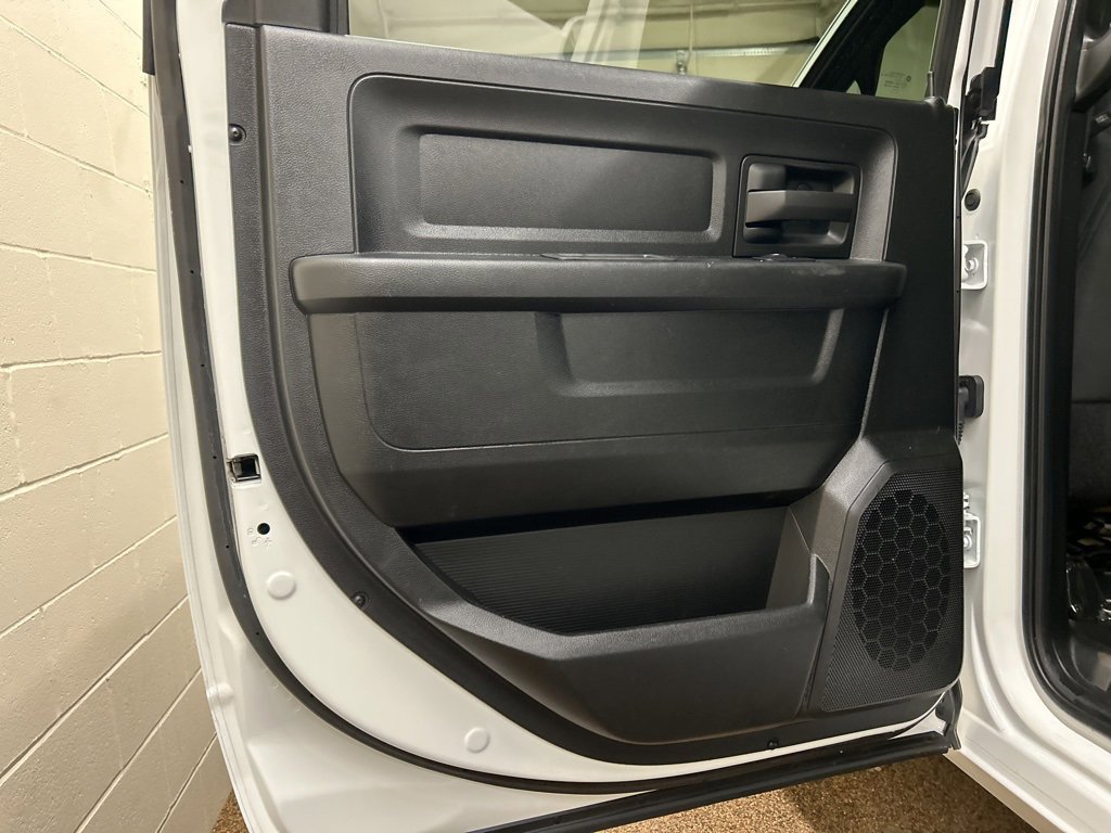 Used 2023 RAM 2500 Tradesman w/ Chrome Appearance Group image 12