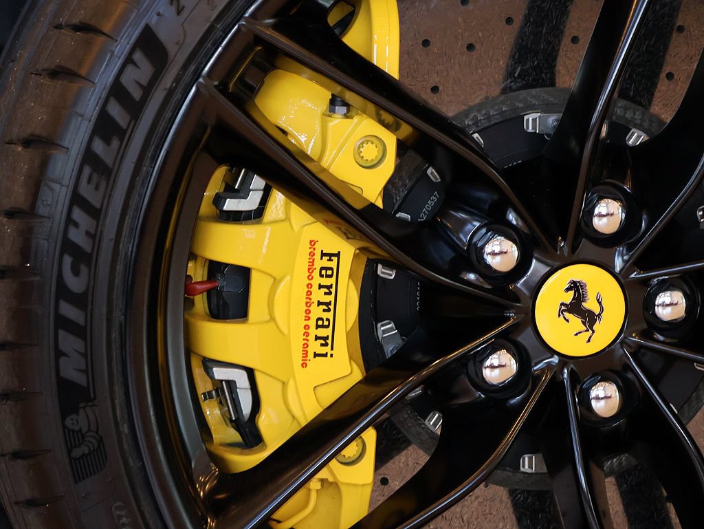 Certified 2018 Ferrari 488 Spider RWD image 7