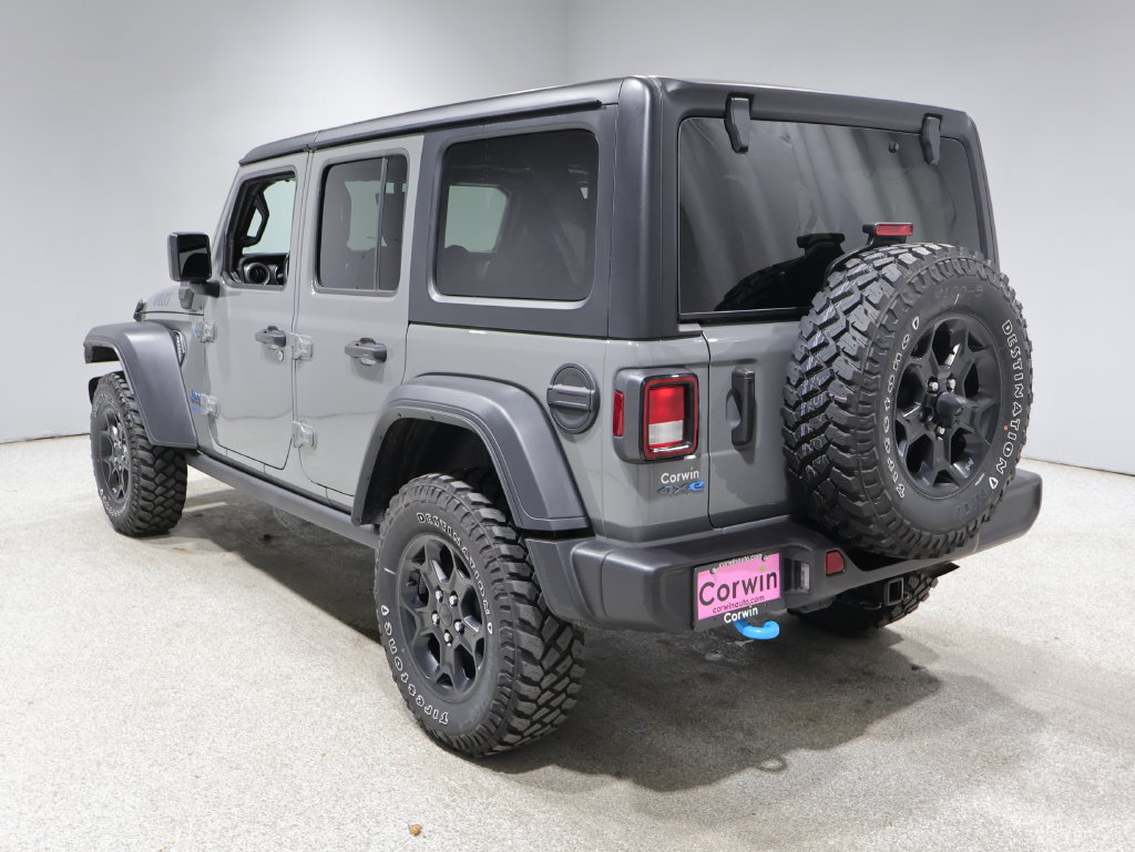 Used 2023 Jeep Wrangler Unlimited w/ Cold Weather Group AWD/4WD image 6