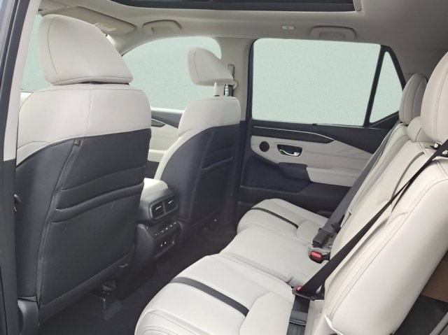New 2026 Honda Pilot Touring image 32