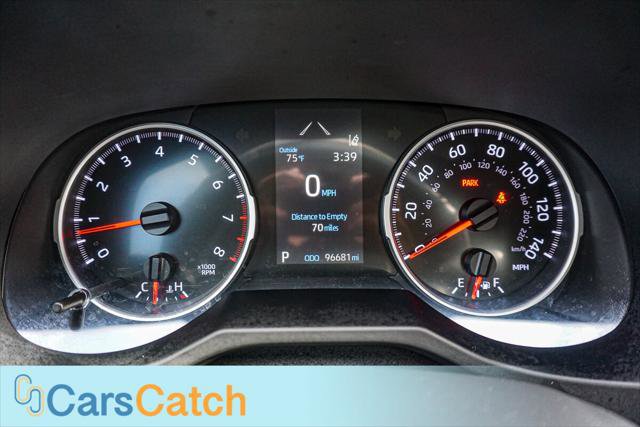 Used 2019 Toyota RAV4 LE image 27