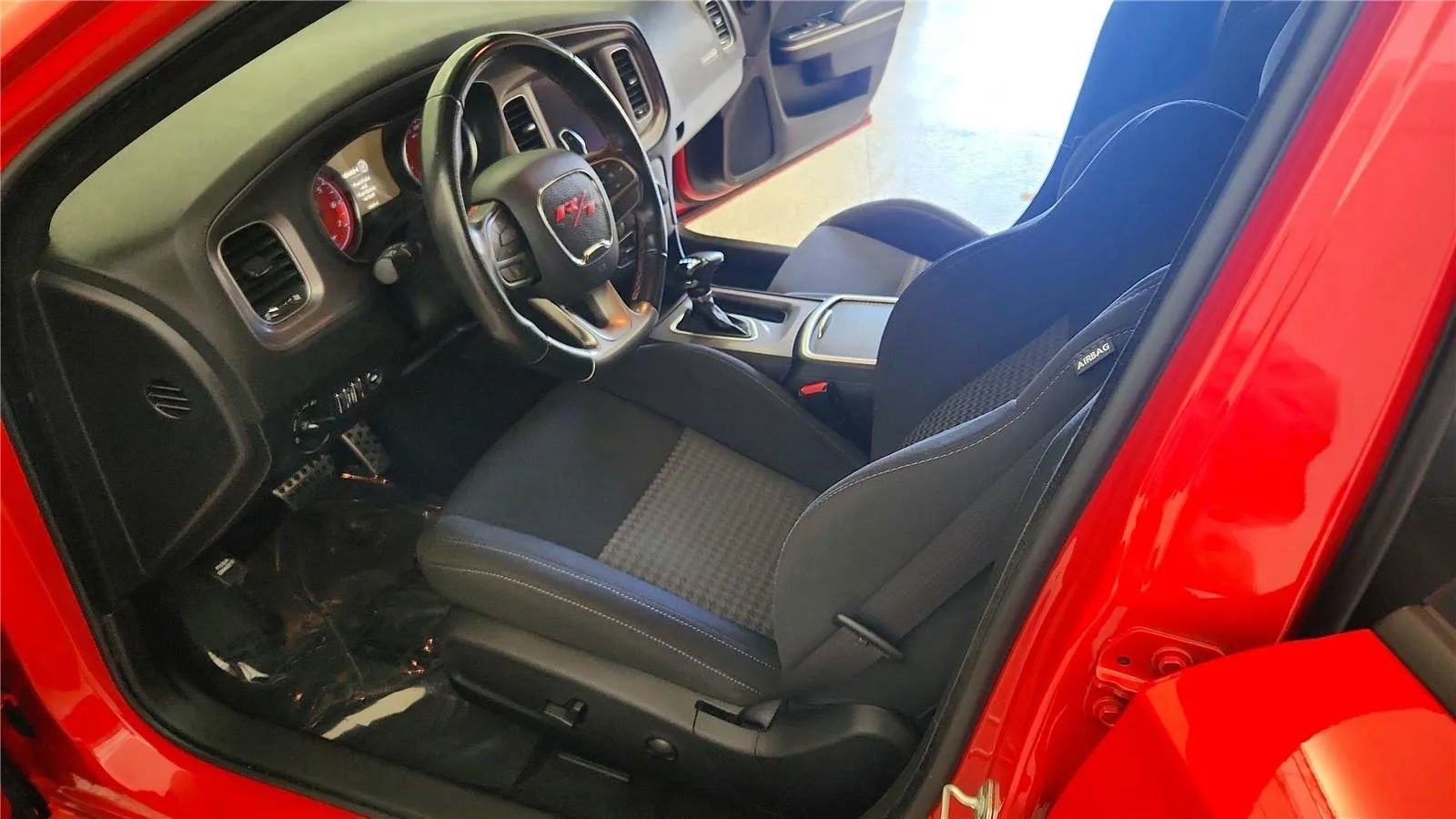 Used 2023 Dodge Charger R/T w/ Cold Weather Package image 20