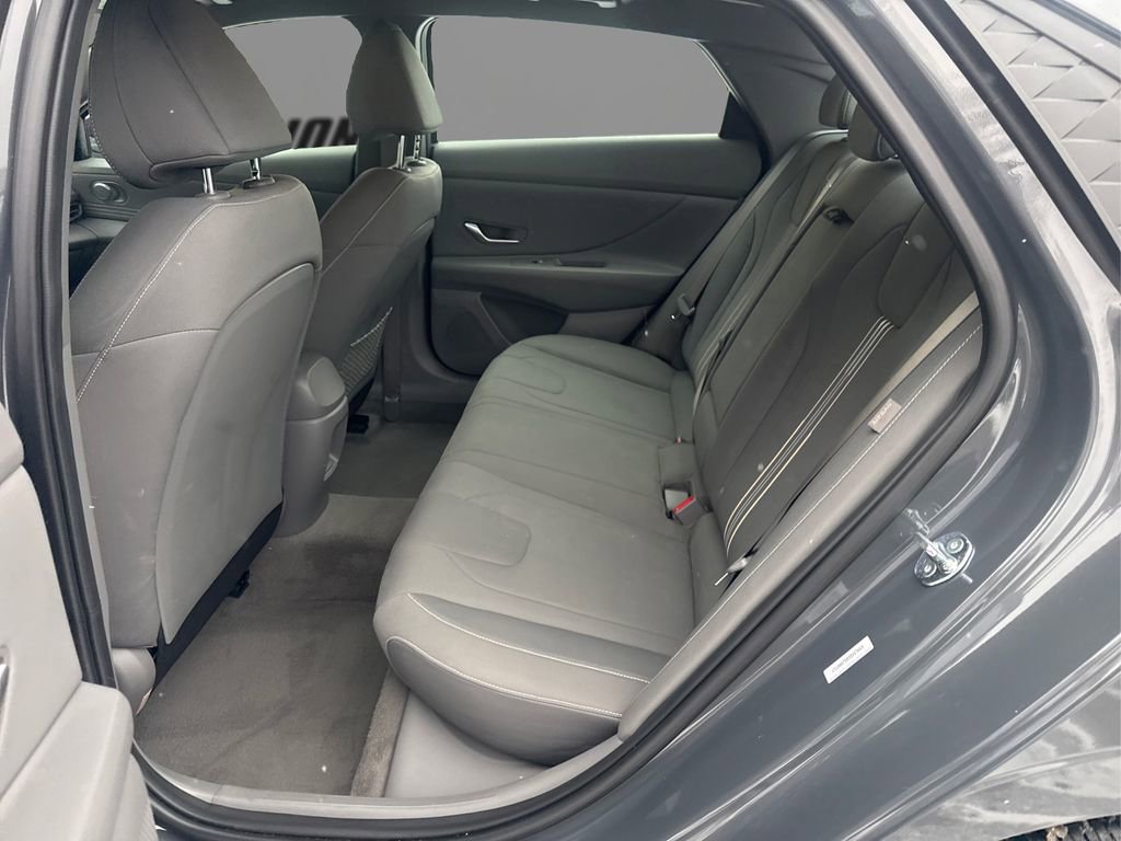Certified 2025 Hyundai Elantra SEL image 10