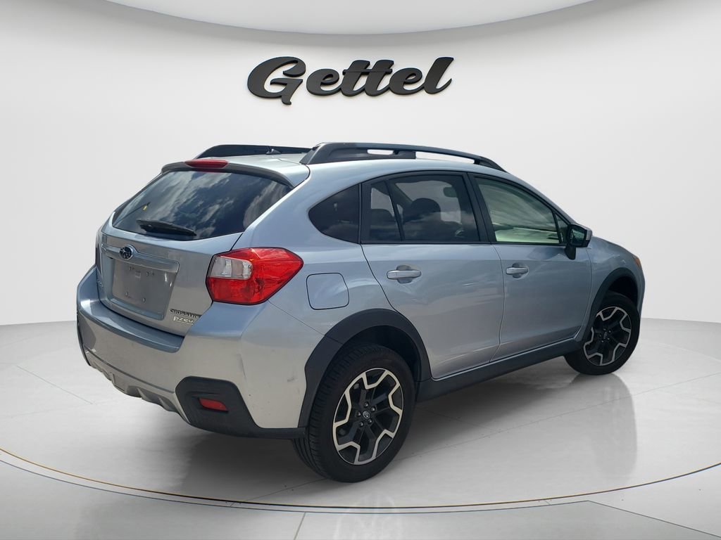 Used 2017 Subaru Crosstrek 2.0i Premium AWD/4WD image 11
