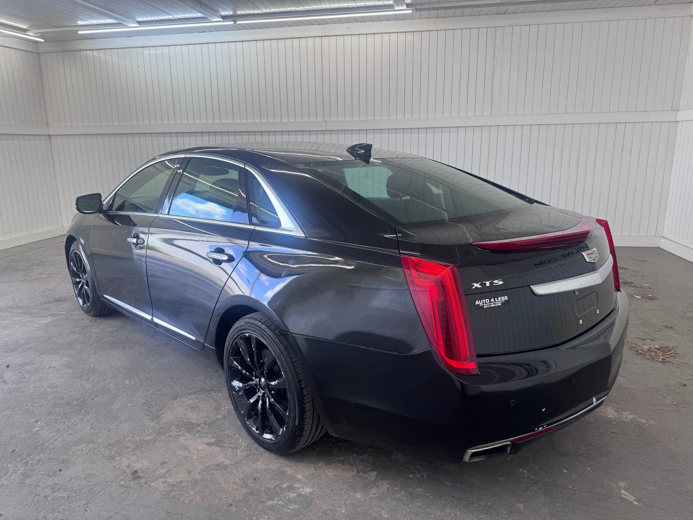 Used 2017 Cadillac XTS Luxury FWD image 7