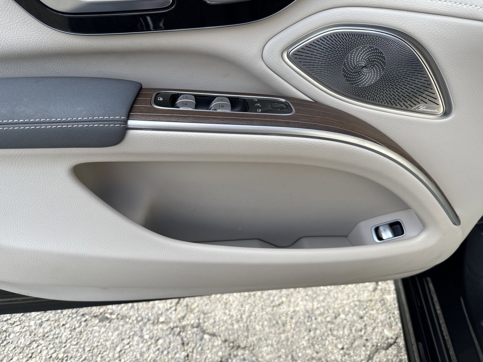 Used 2023 Mercedes-Benz EQS 580 4MATIC Sedan image 15