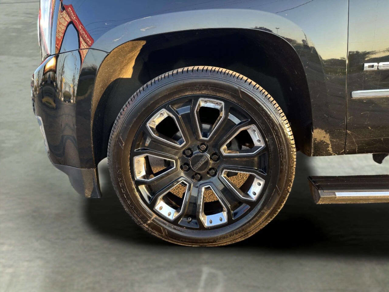 Used 2018 GMC Yukon XL Denali w/ Denali Ultimate Package AWD/4WD image 38